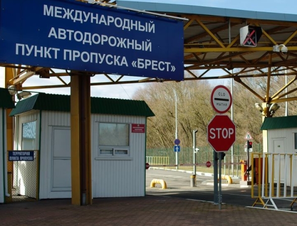 Беларусь может отменить визы для соседей из ЕС Беларусь может отменить визы для соседей из ЕС