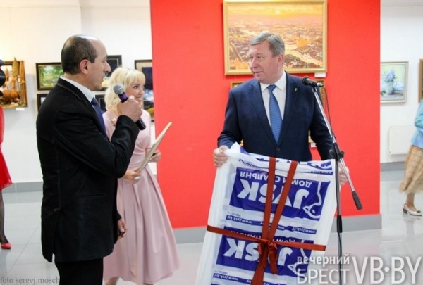 В Бресте открылась выставка «Лучше Бреста нету места» В Бресте открылась выставка «Лучше Бреста нету места»